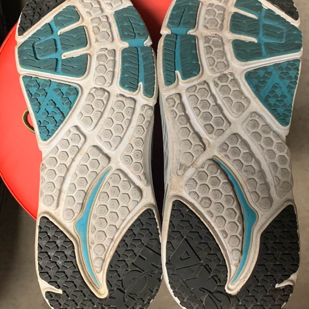 Hoka Running Shoes Size 10, Practically New - image 4